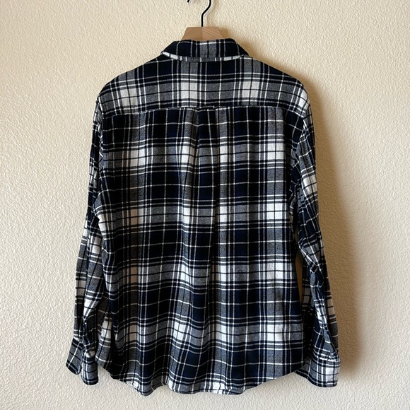 Chaps Men’s Long-Sleeve Button-Down Flannel Top; Size X-Large - Picture 3 of 13